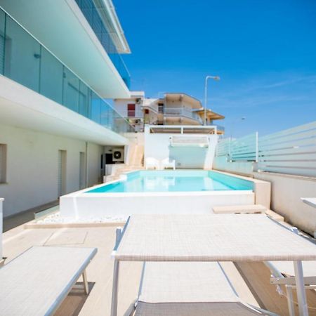 Delposto Marina Di Ragusa Prl 外观 照片
