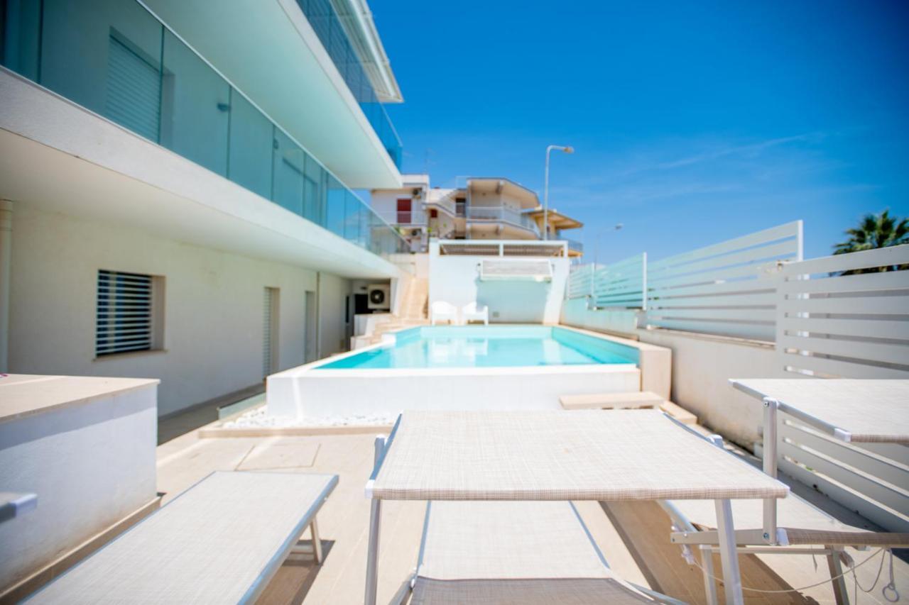 Delposto Marina Di Ragusa Prl 外观 照片