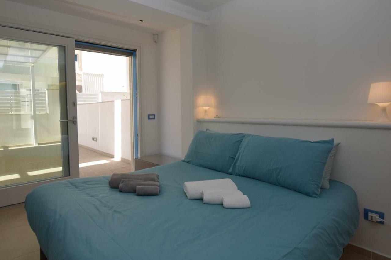 Delposto Marina Di Ragusa Prl 外观 照片
