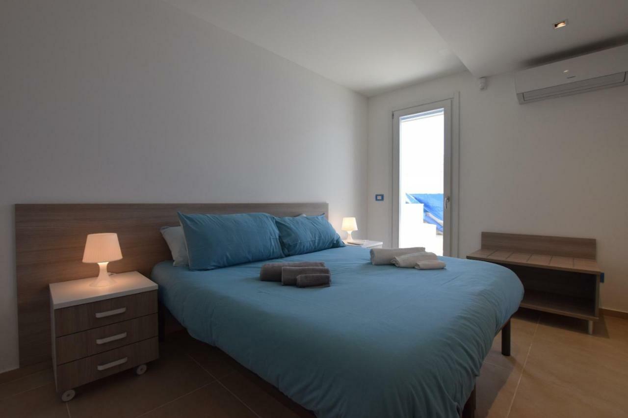 Delposto Marina Di Ragusa Prl 外观 照片