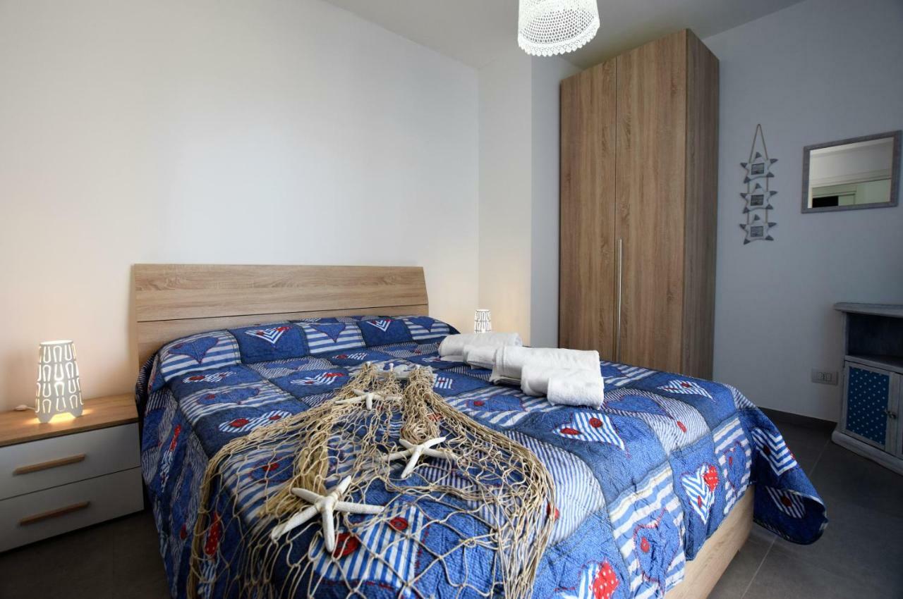 Delposto Marina Di Ragusa Prl 外观 照片
