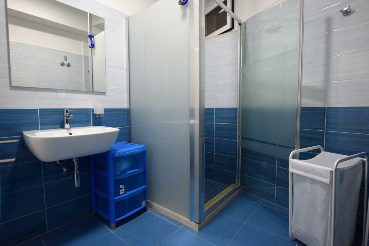 Delposto Marina Di Ragusa Prl 外观 照片