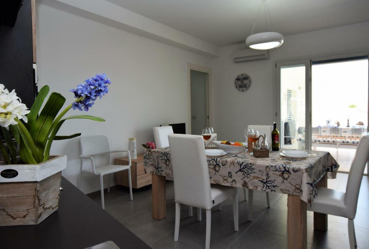 Delposto Marina Di Ragusa Prl 外观 照片